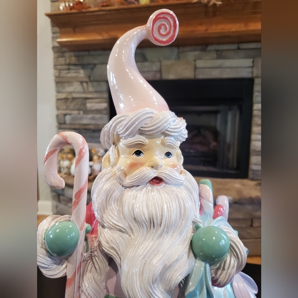Gorgeous Whimsical Santa-NWT - Picture 8 of 9